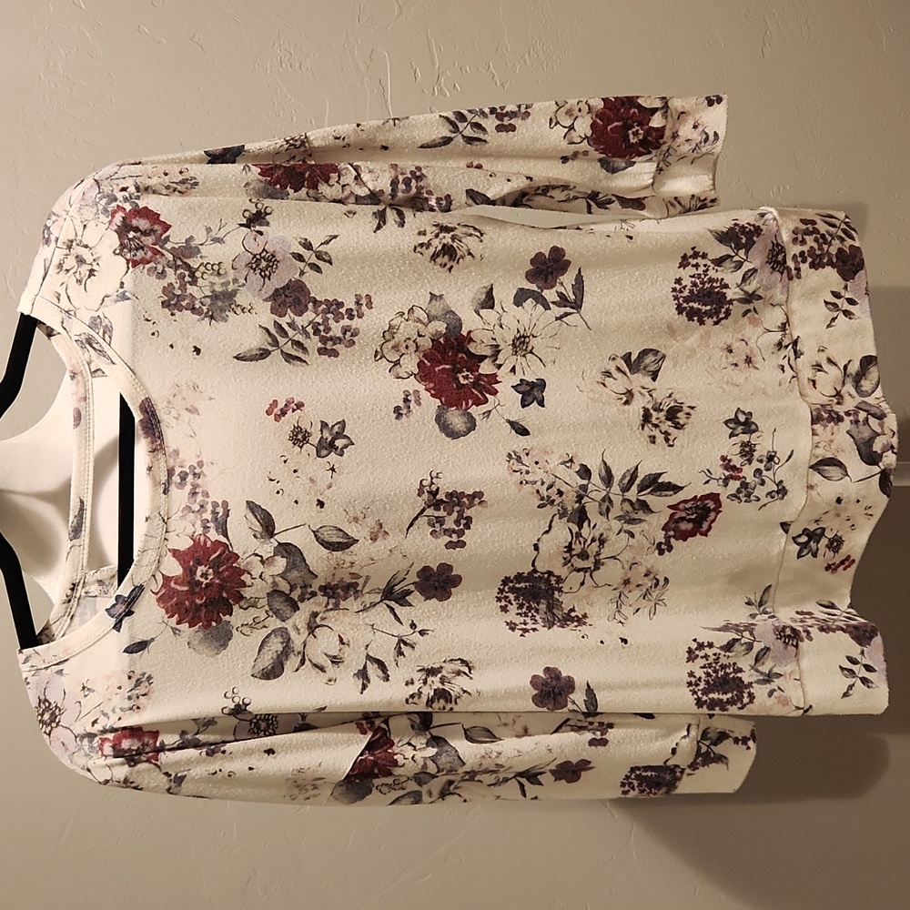 Daytrip Floral Print Women's Top- Medium